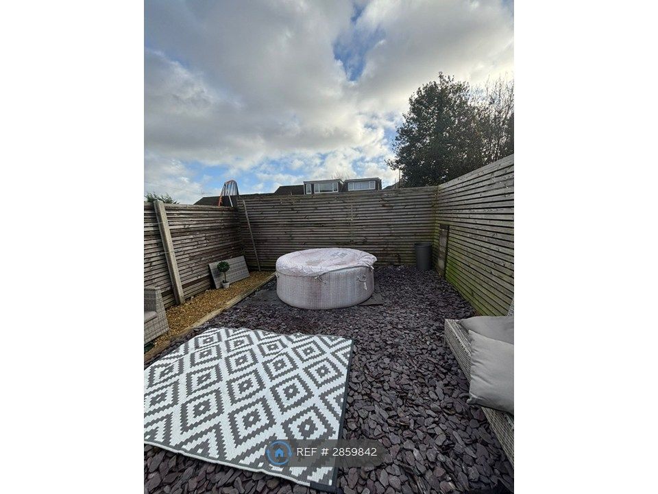 Property photo 2 of 9 Hot Tub