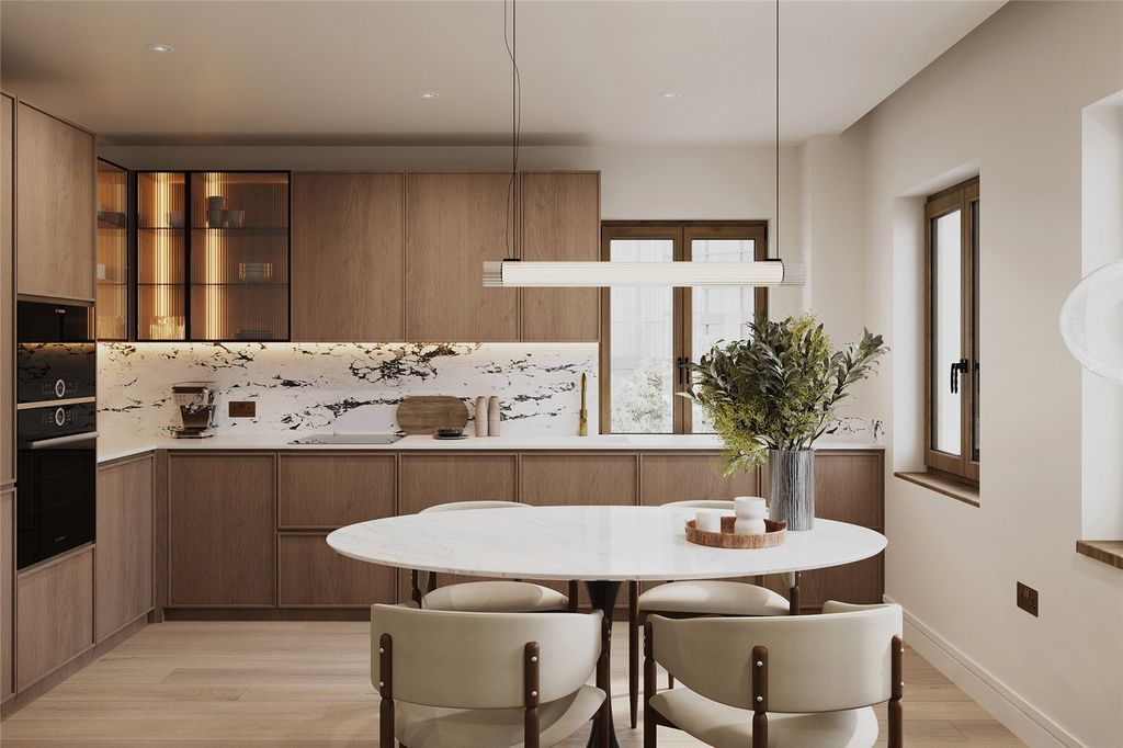 Property photo 3 of 10 Kitchen/Dining Area