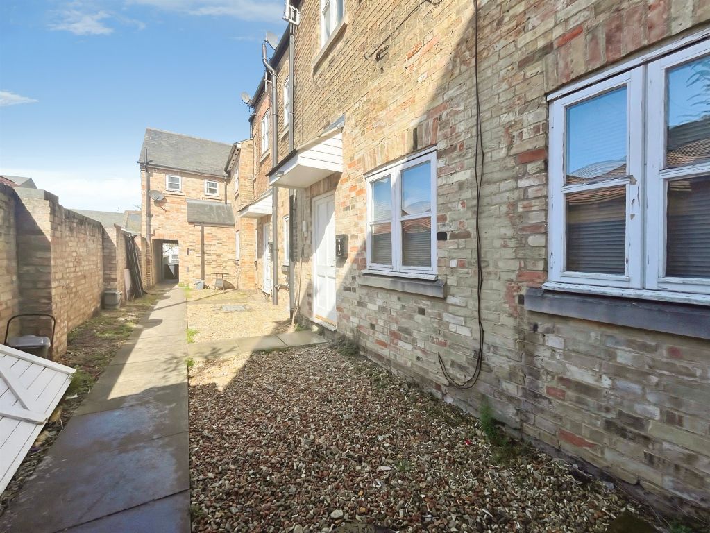 Property photo 2 of 4