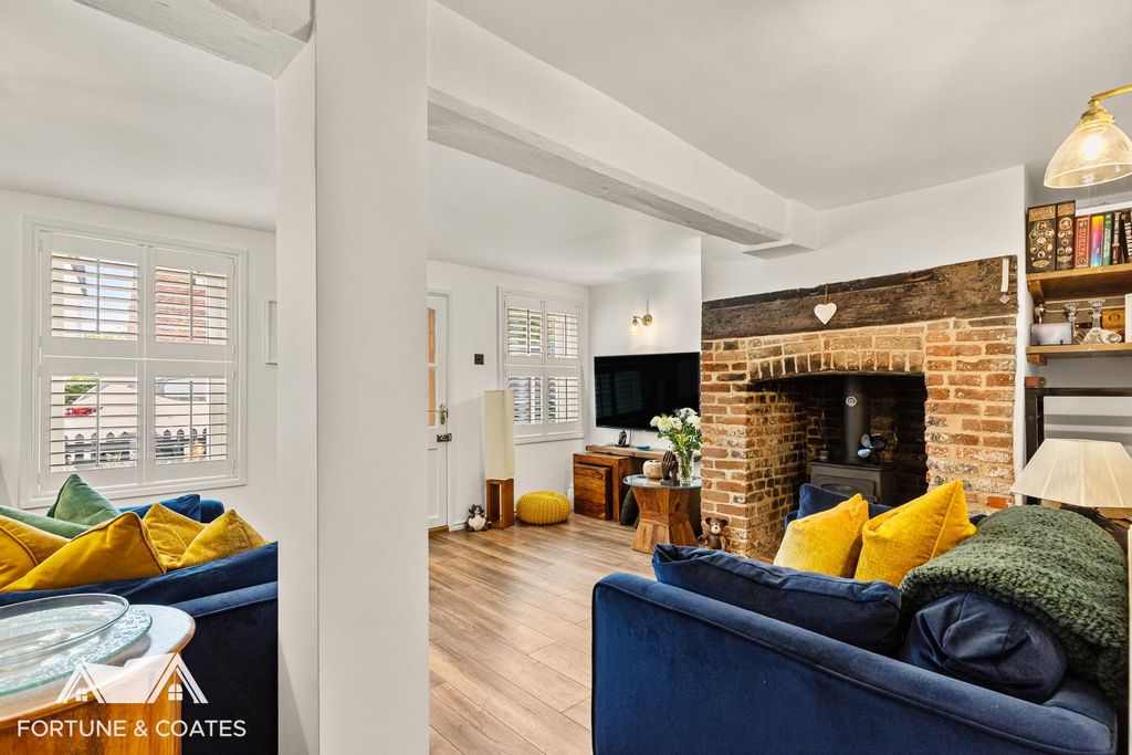 Property photo 2 of 25 Highstreet_3.Jpg