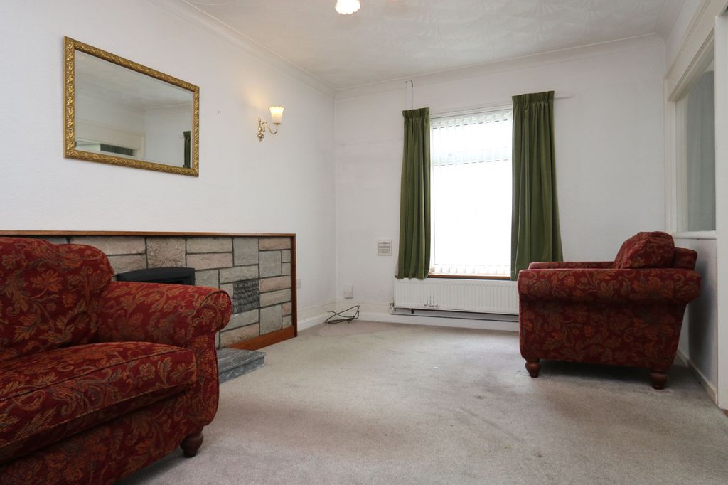 Property photo 2 of 37