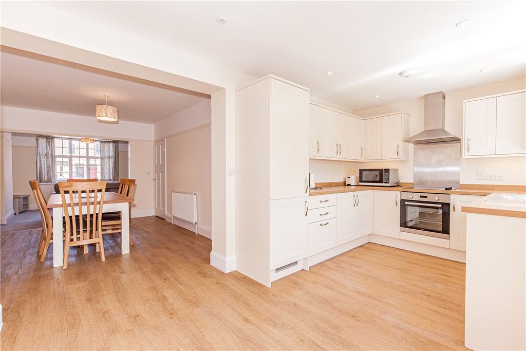 Property photo 2 of 11 Picture No. 02