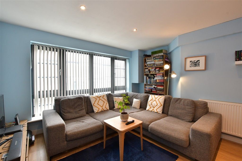 Property photo 1 of 11 Lounge/Kitchen/Dining Room