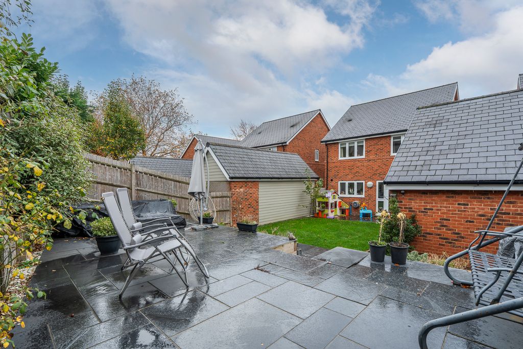 Property photo 2 of 16