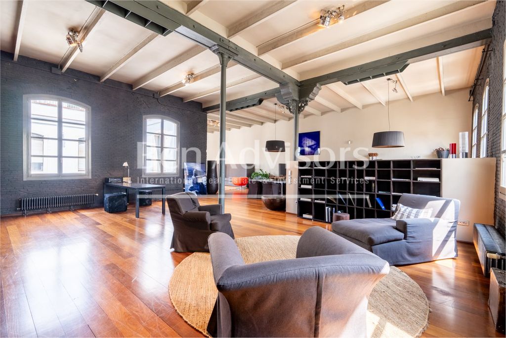 Property photo 1 of 53 Fantastic Designer Loft Between Eixample And El Born