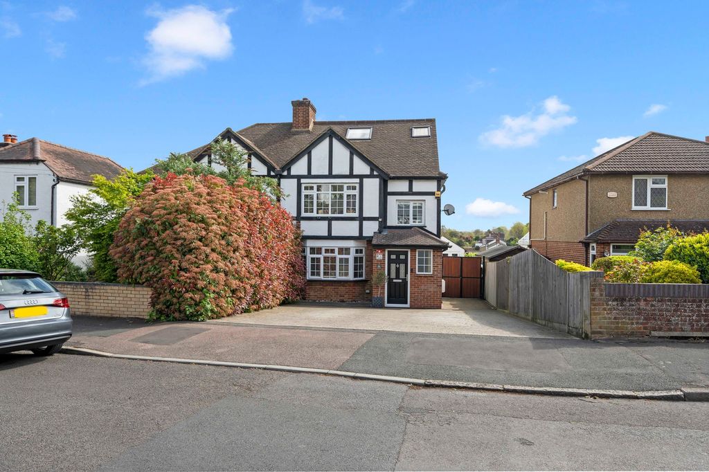 Property photo 1 of 26