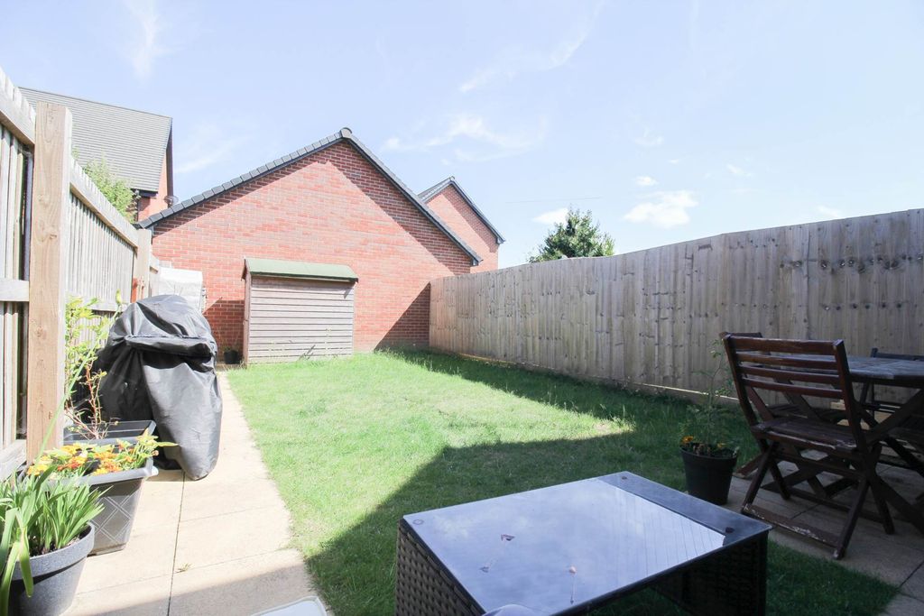 Property photo 2 of 13