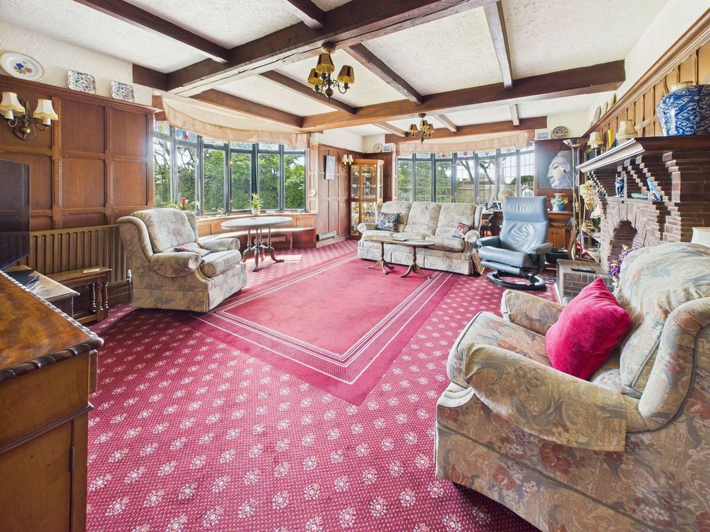 Property photo 3 of 49