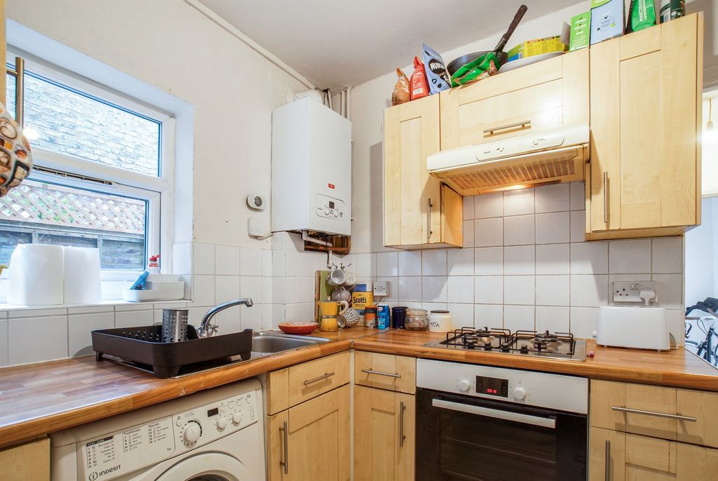Property photo 3 of 15