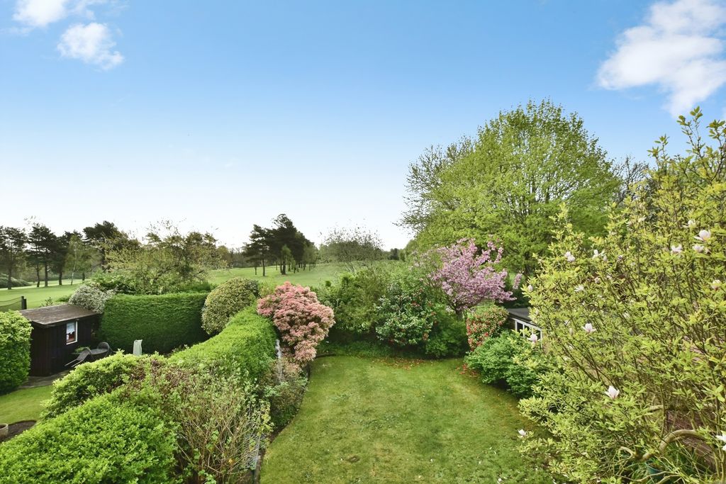 Property photo 2 of 31 Pbox-Img.Jpg
