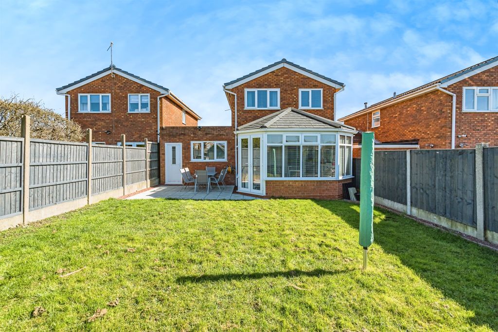 Property photo 2 of 17