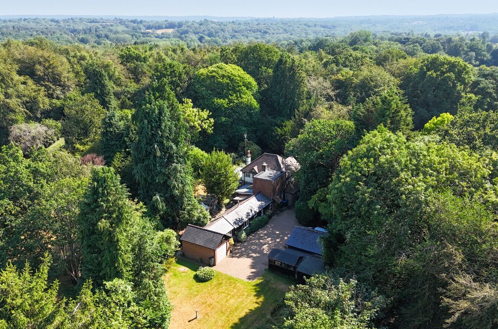 Property photo 1 of 33 9-6A57A42456144-1...