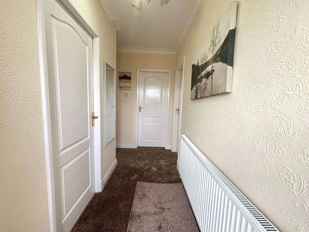 Property photo 2 of 27 Hallway
