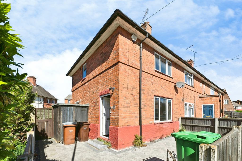 Property photo 2 of 16