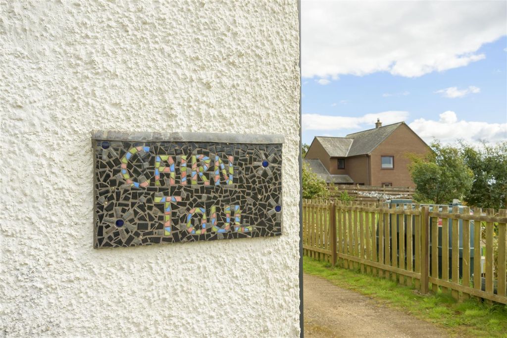 Property photo 3 of 67 Cairntoul-0003.Jpg