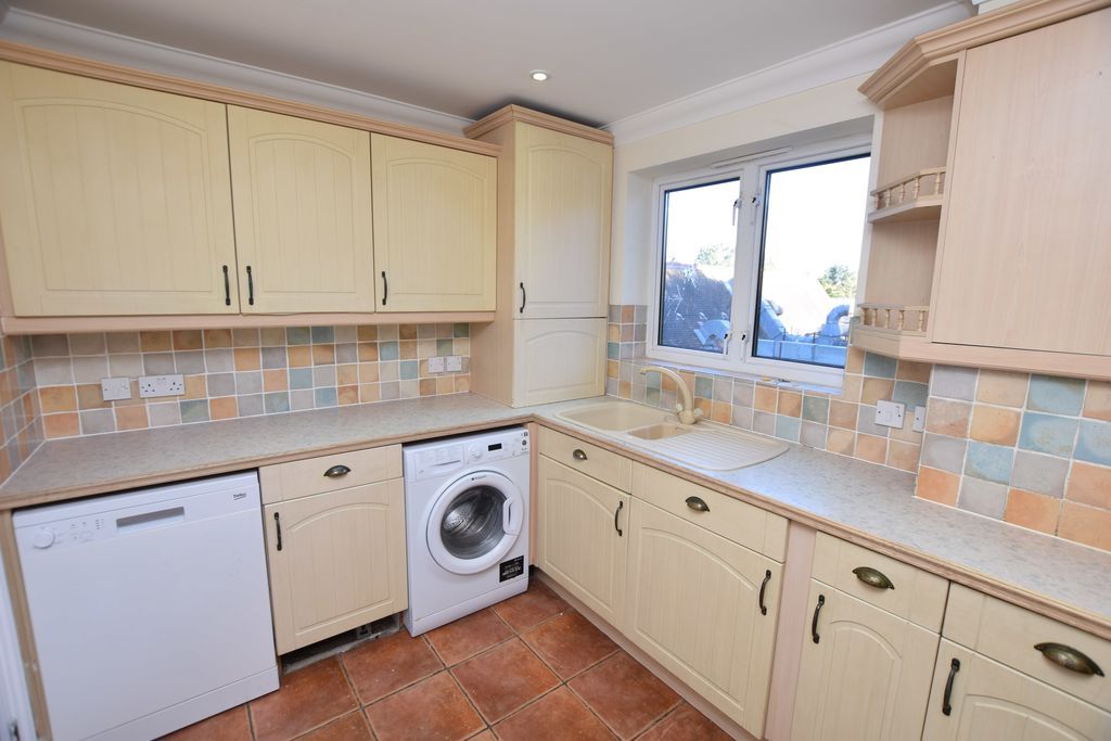 Property photo 3 of 11 Photo 8