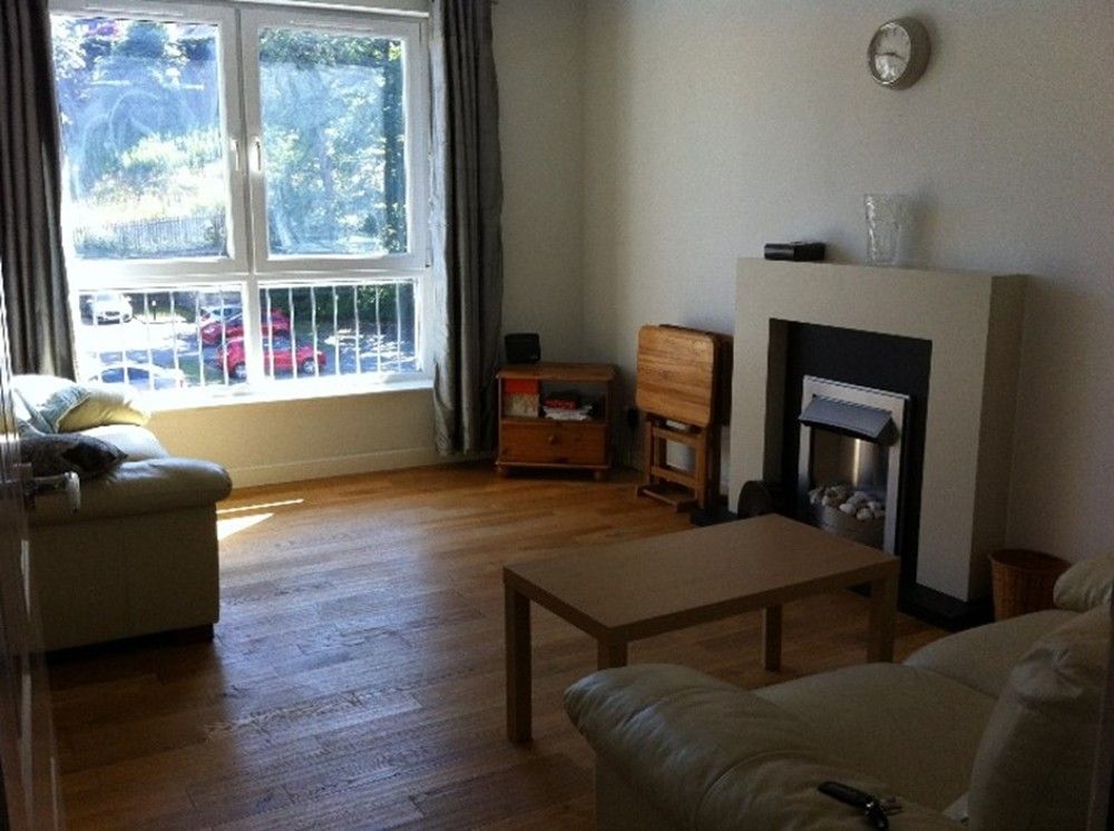 Property photo 3 of 7 Lounge − Ll Own Photos