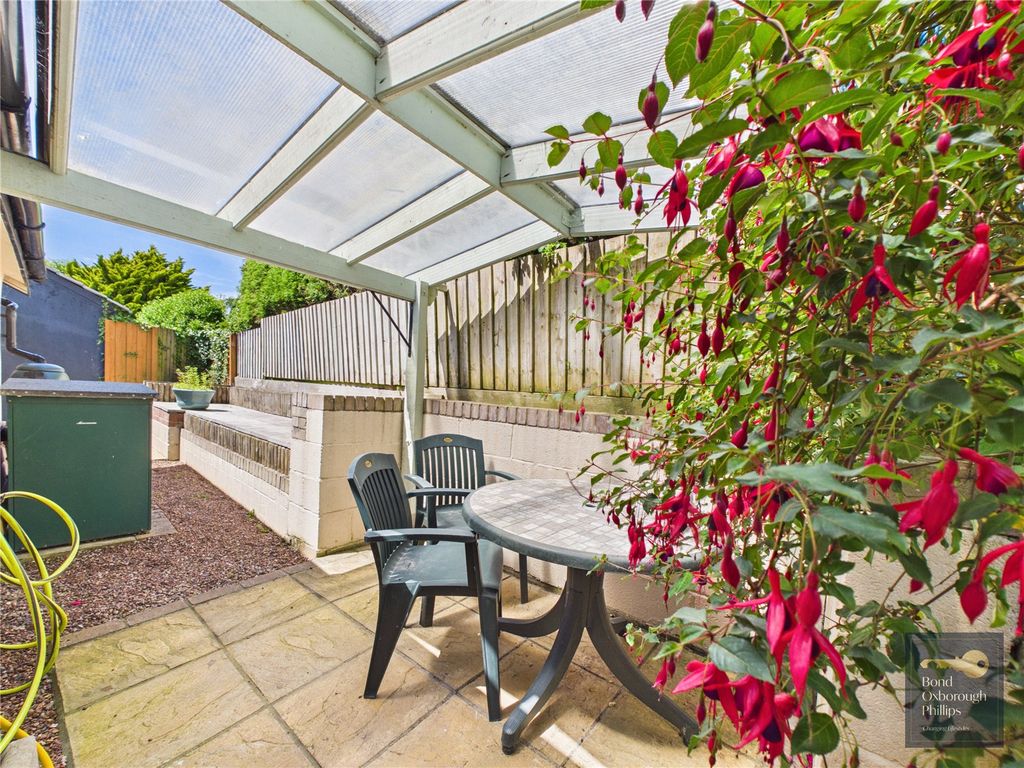 Property photo 2 of 20 Picture No. 25