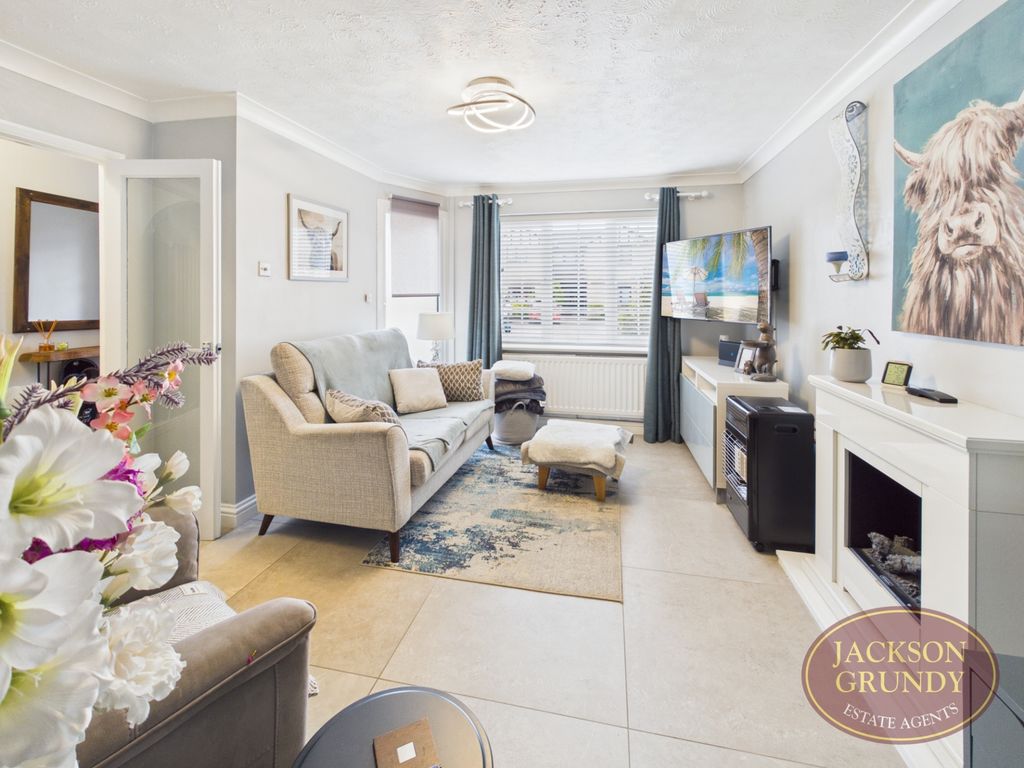 Property photo 2 of 19 St. Emilion Close