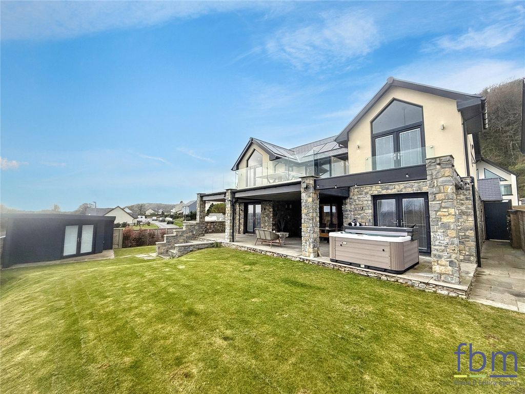 Property photo 1 of 25 Picture No. 24