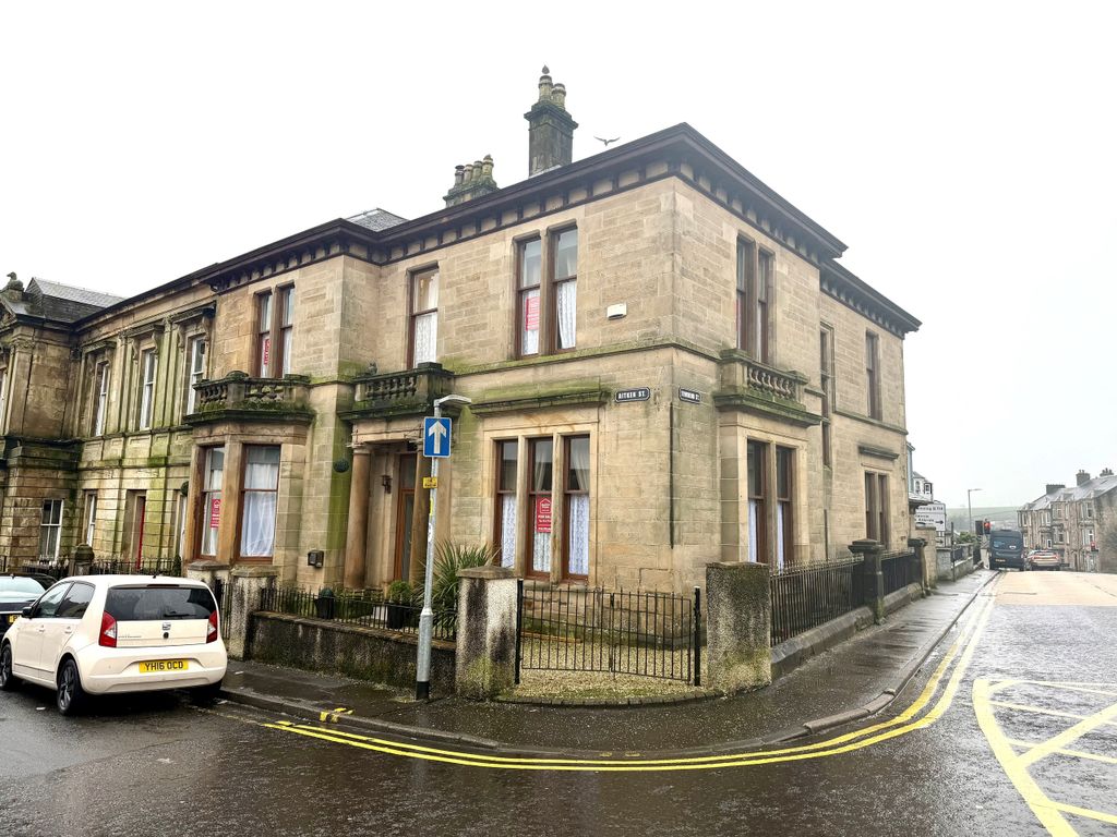 Property photo 2 of 39 2.Jpeg