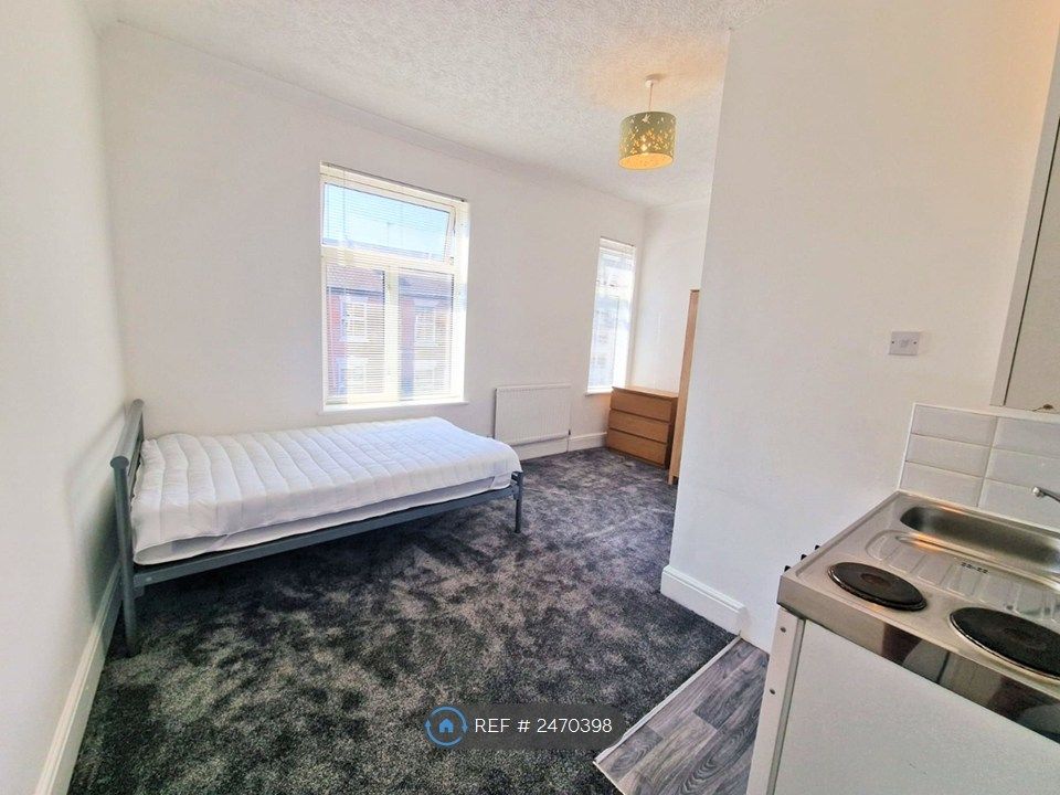 Property photo 2 of 26