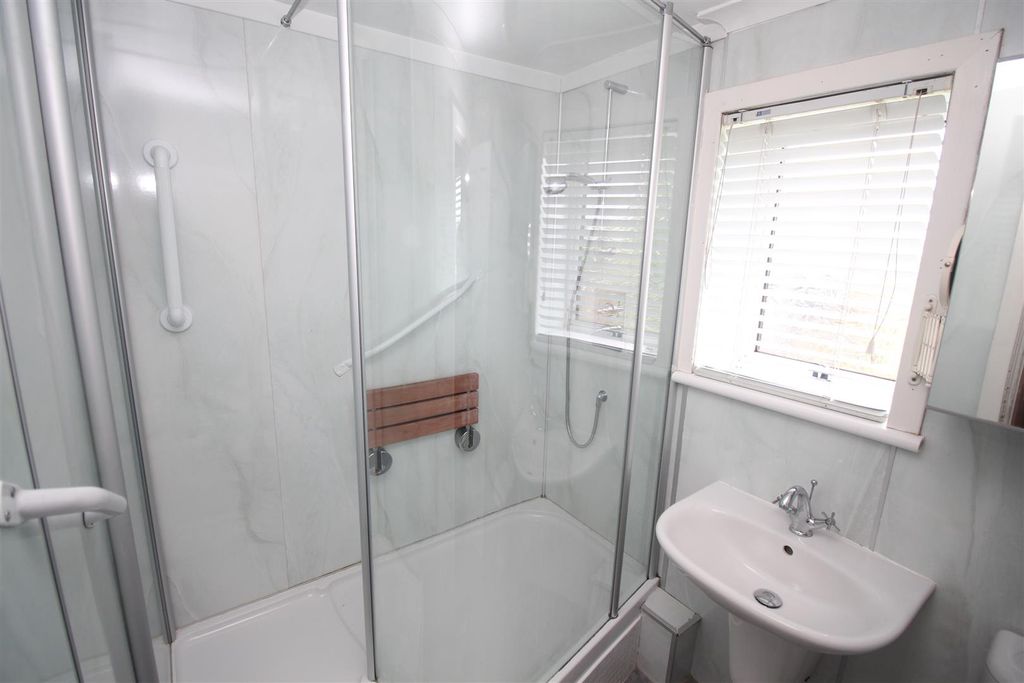 Additional image 14 of 2 bed semi-detached house for saleGlamis Place, Greenock PA16