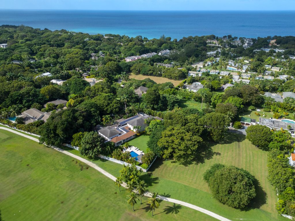 Property photo 3 of 69