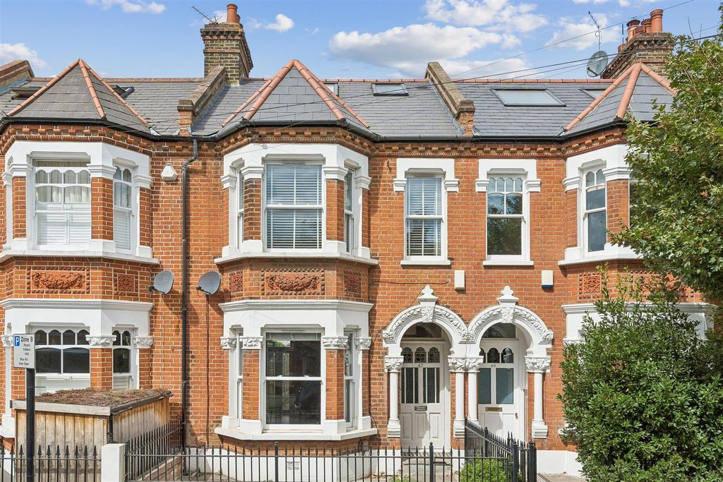 Property photo 1 of 14 For Sale - St Albans Avenue, W4