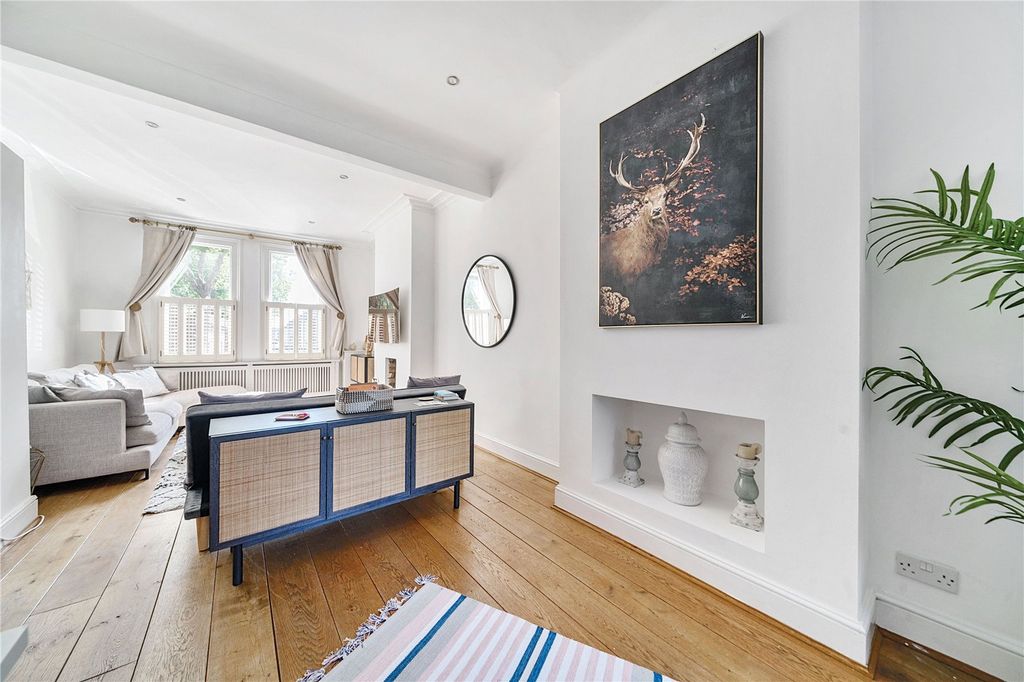 Property photo 3 of 18 Picture No. 17