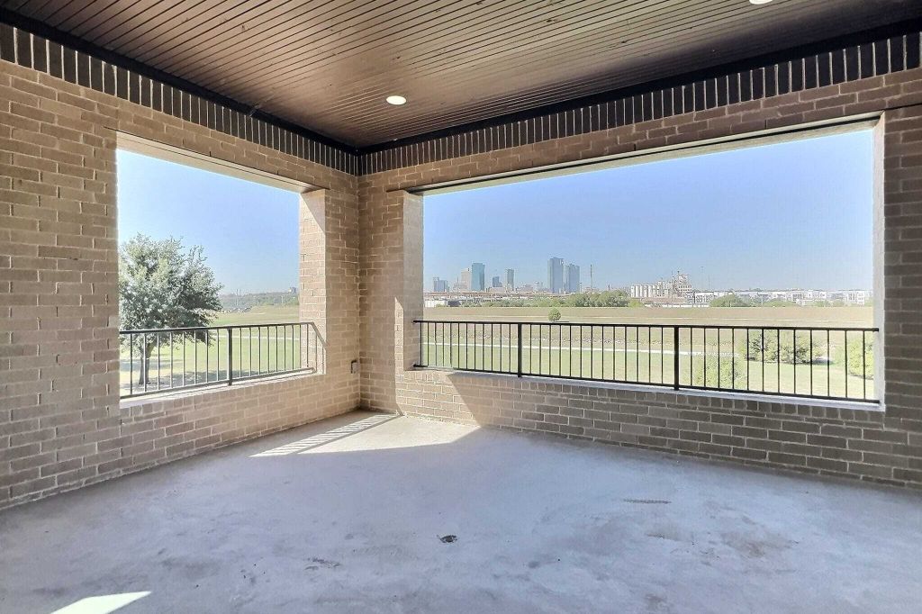 Property photo 3 of 27 <Alttext/>