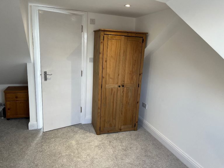Property photo 2 of 18 Bedroom 2.Jpeg