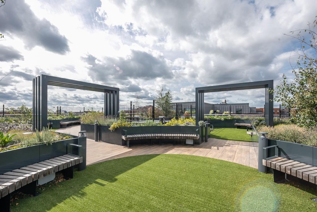 Property photo 3 of 16 Communal Roof Terrace