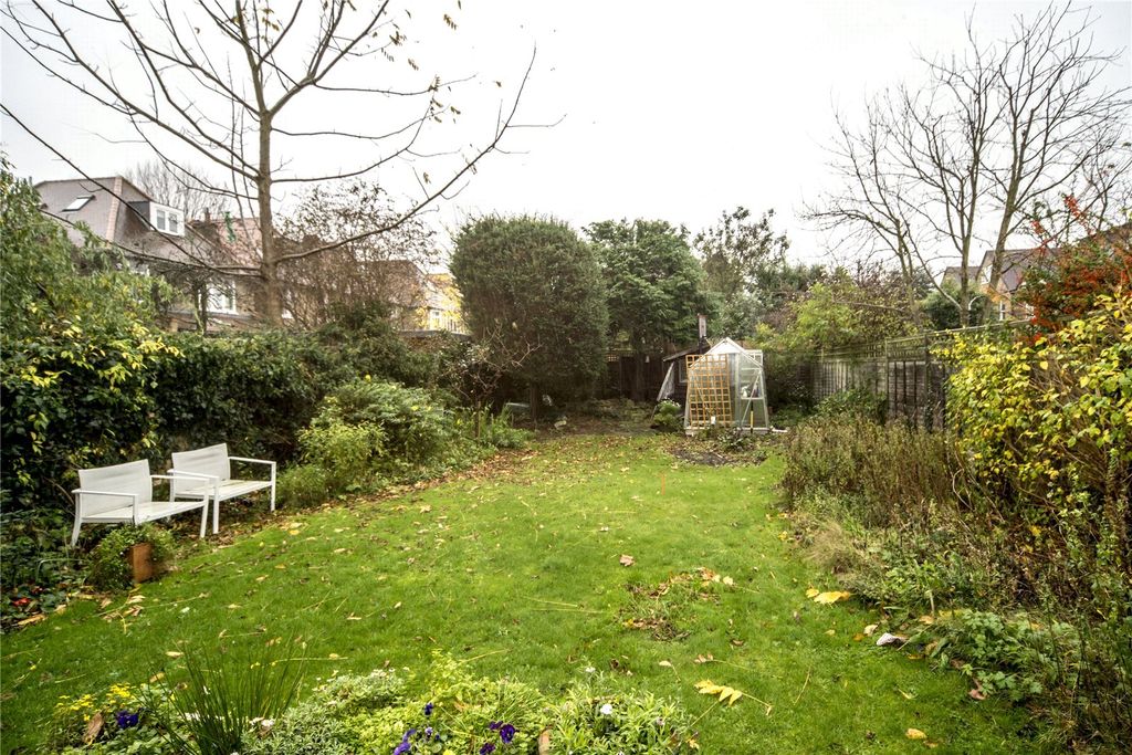 Property photo 2 of 8 Picture No. 07