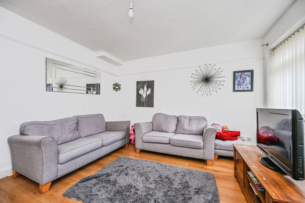 Property photo 2 of 18 Pbox-Img.Jpg