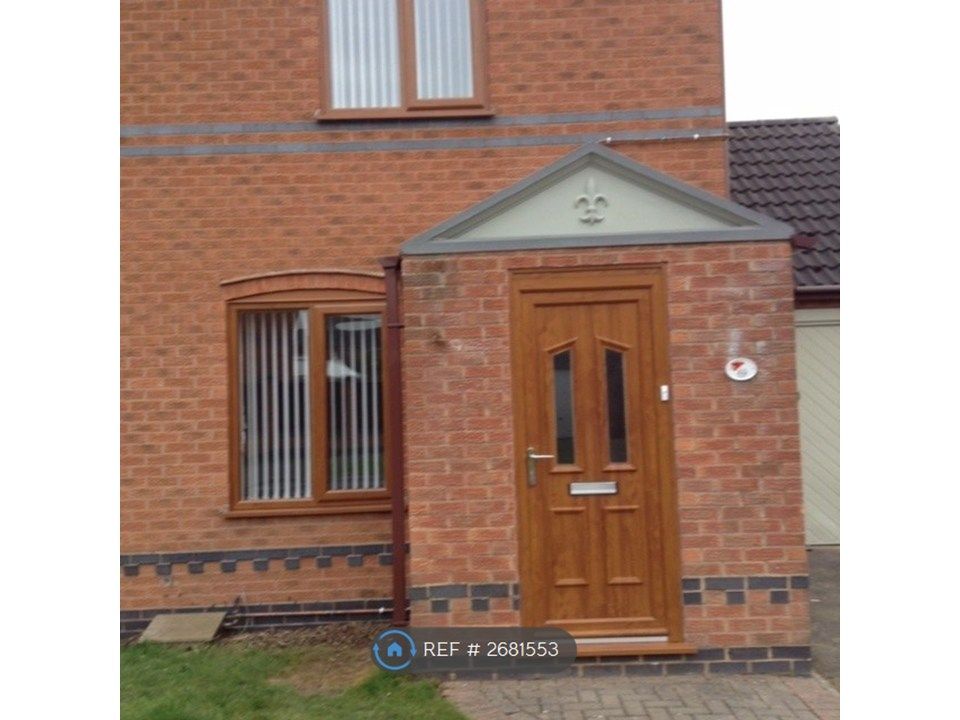 Property photo 1 of 10 Front