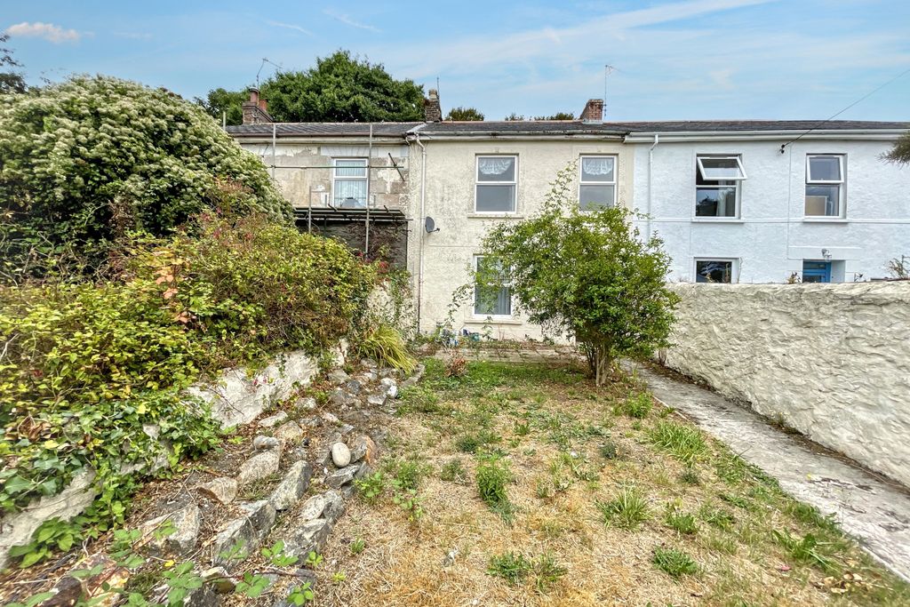 Property photo 1 of 23 5 Penpol Avenue, Hayle, Cornwall, Tr27 4Aq