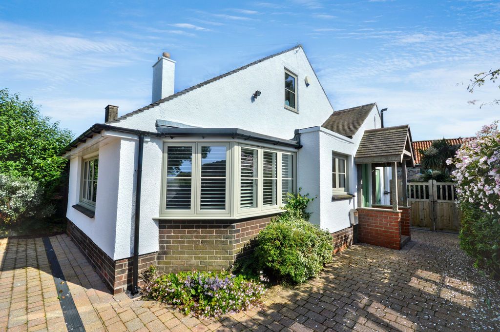 Property photo 1 of 18 Photo 7