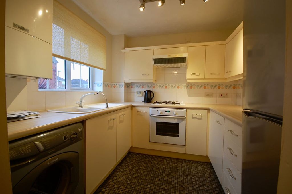 Property photo 2 of 7