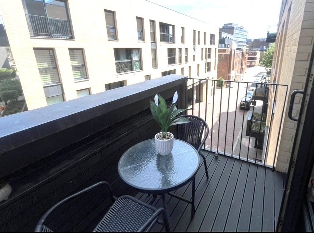 Property photo 3 of 11 Balcony