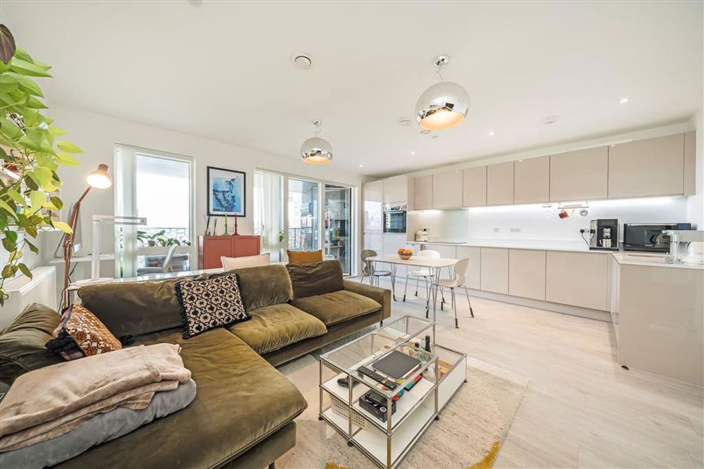 Property photo 2 of 6