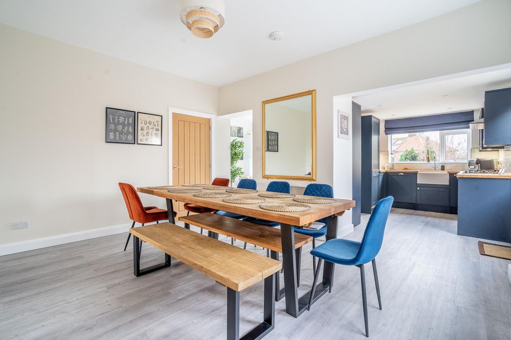 Property photo 3 of 26 Dining Room