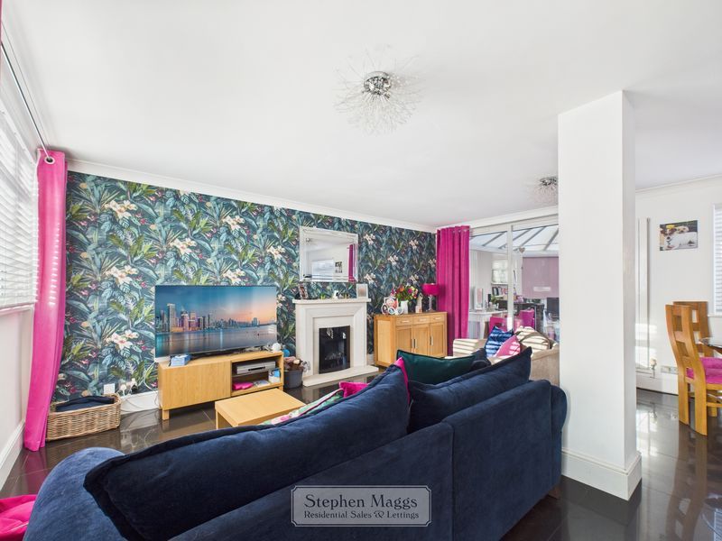 Property photo 3 of 16 Photo 17