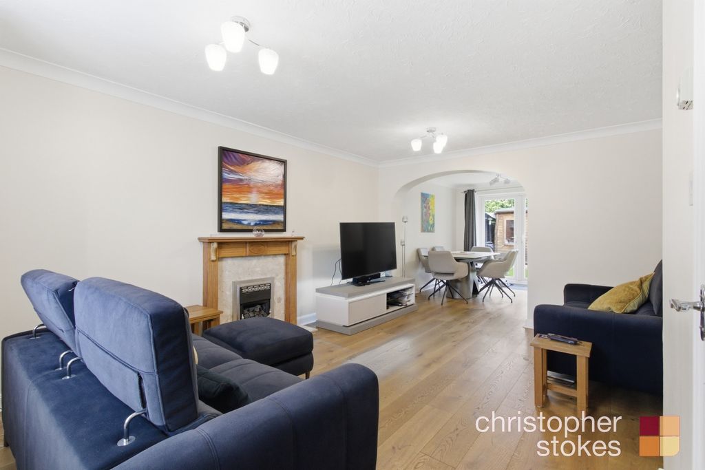 Property photo 2 of 19 5161593