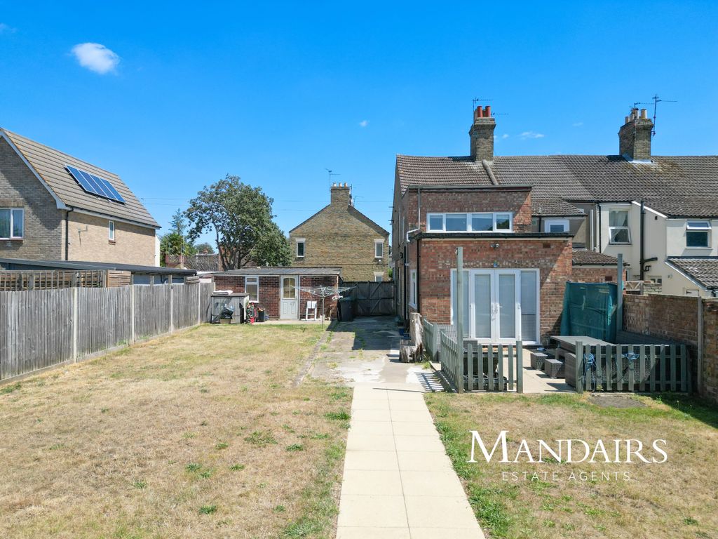 Property photo 1 of 33