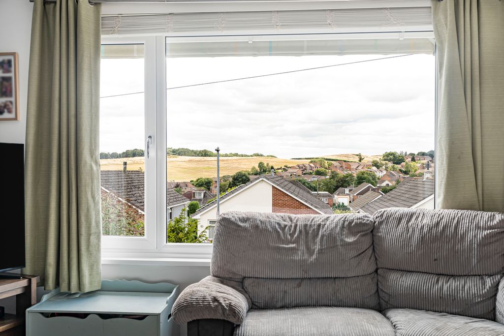 Property photo 3 of 22