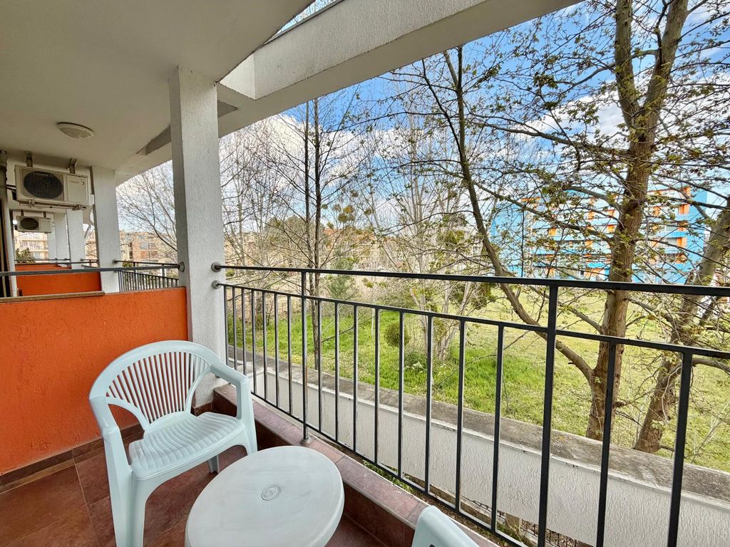 Property photo 3 of 9