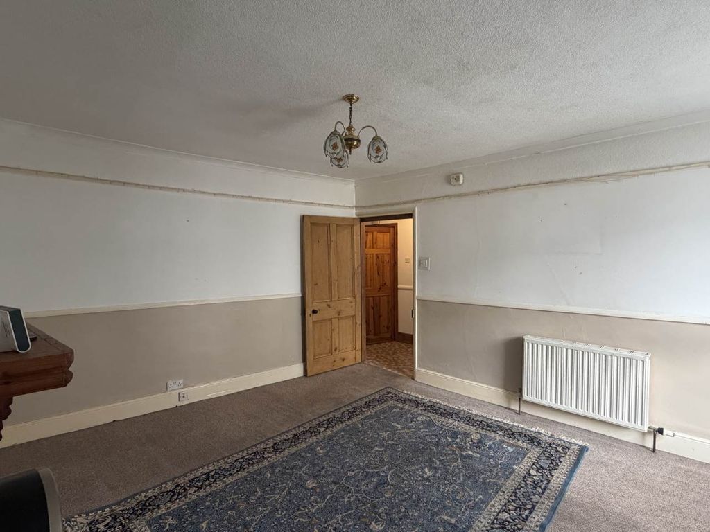 Property photo 2 of 7 Img_9608