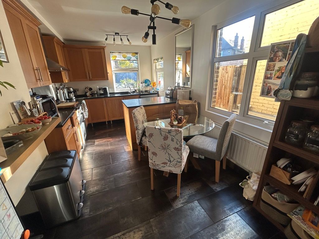 Property photo 3 of 21