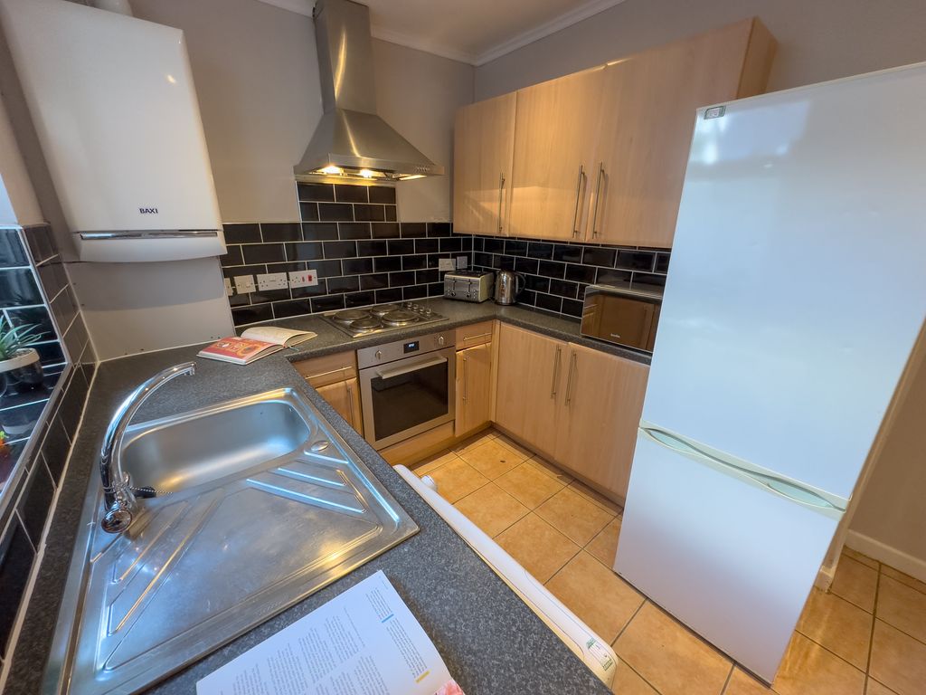 Property photo 3 of 9 1